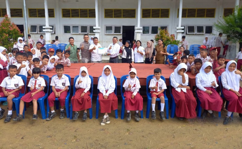 Program CSR Education untuk SDN 14 Desa Sei Tampang